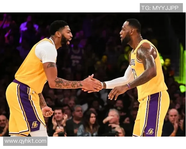 火箭与湖人季后赛第四节精彩回放分析与战术解读